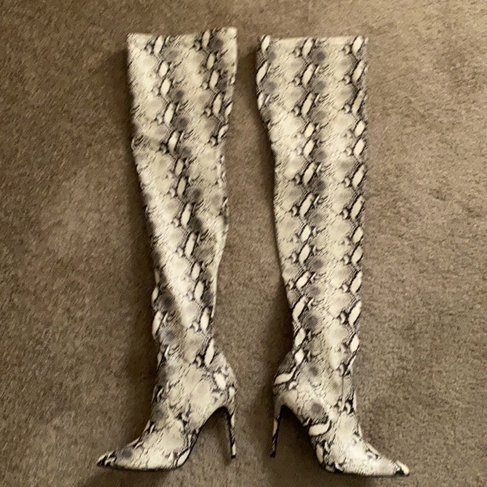 Steve Madden boots